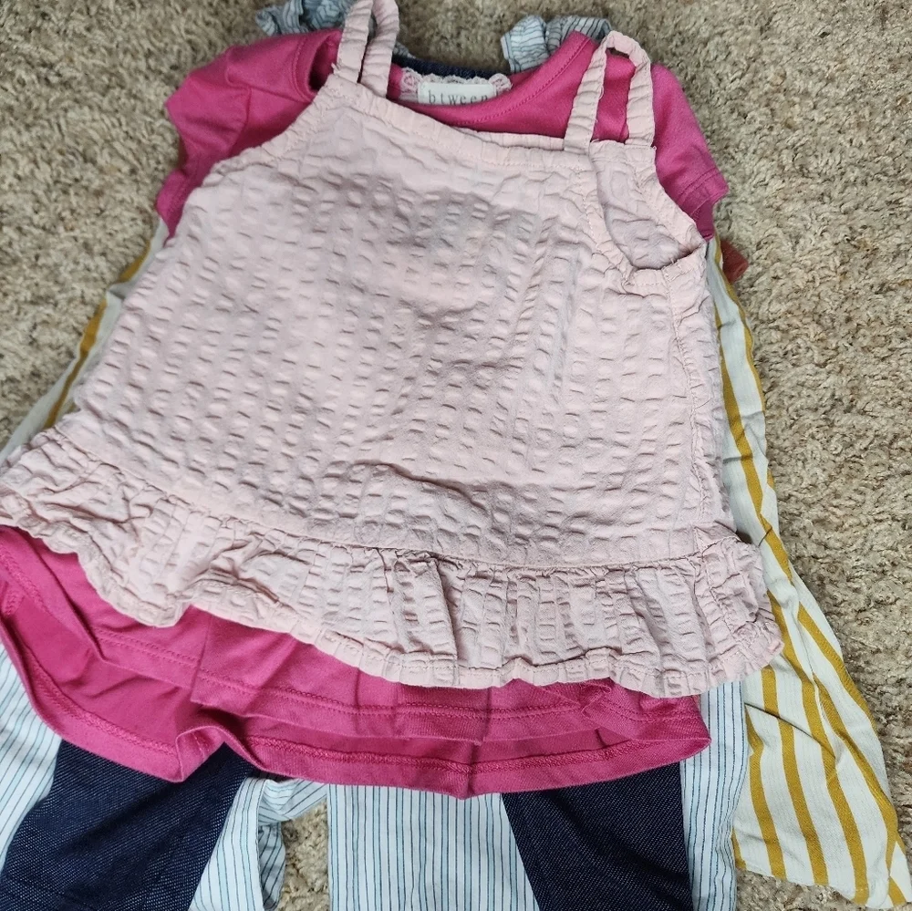 1 Box of 19 Toddler Girls Size 2T‎ Items Mixed